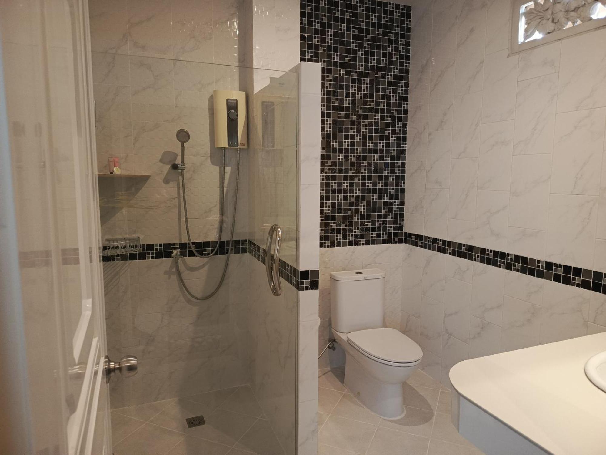 Klong Muang Beach Apartment Buitenkant foto